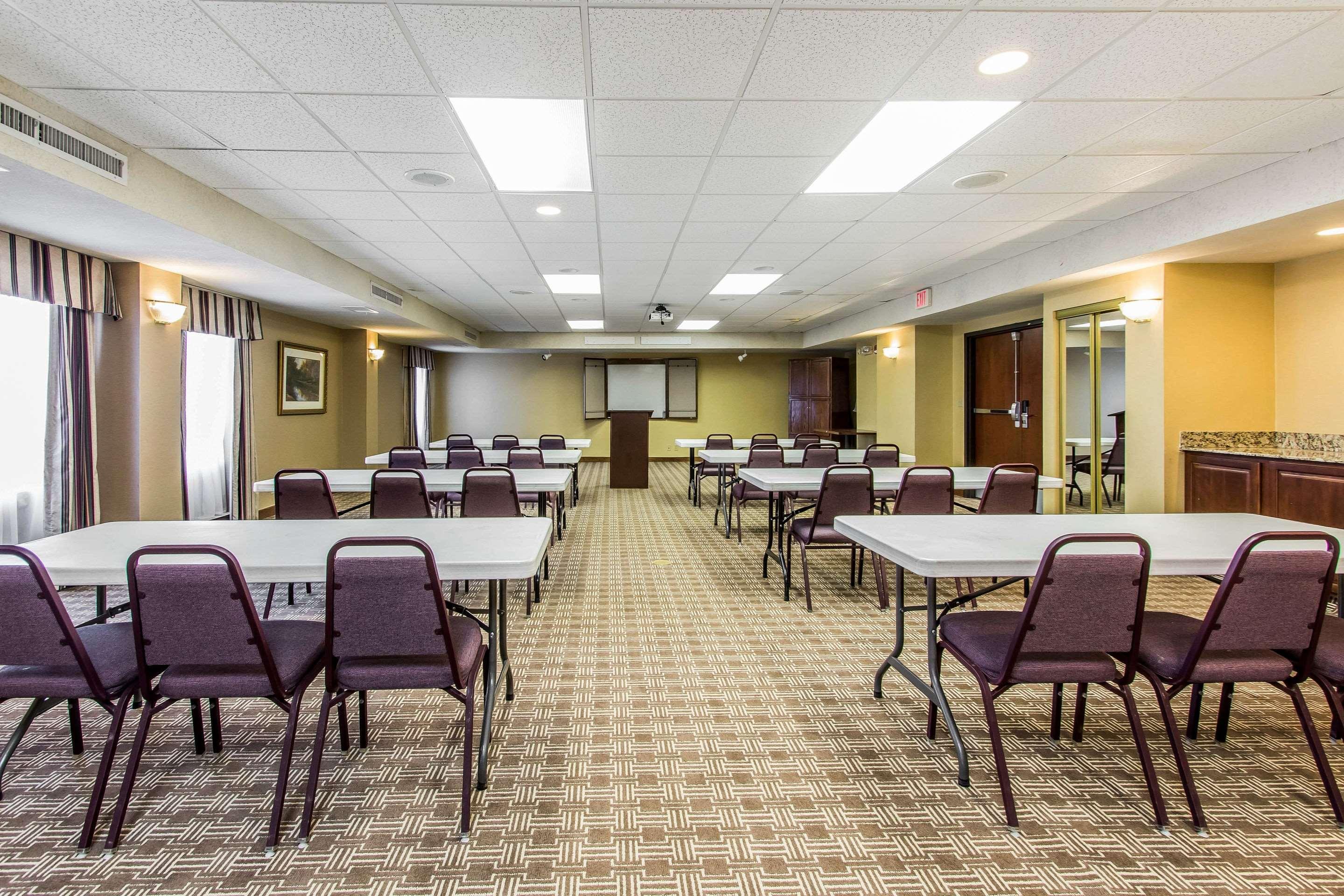 Ardmore Inn & Suites Ardmore Exterior photo