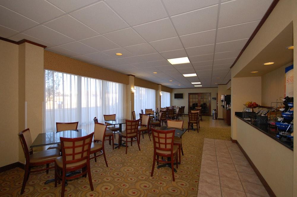 Ardmore Inn & Suites Ardmore Exterior photo